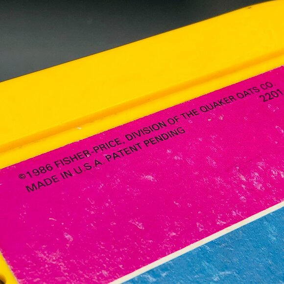 Vintage 1986 FISHER PRICE Grand Piano 8 Pop Up Music Note Rainbow Keys Retro Toy - Picture 5 of 15